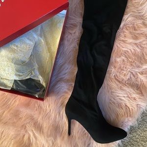 Black boots Size 9